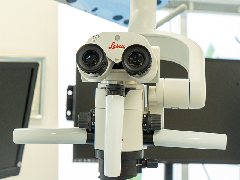 ライカ製歯科用マイクロスコープ